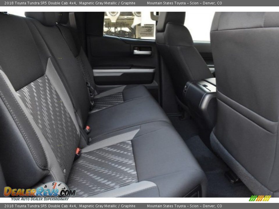 2018 Toyota Tundra SR5 Double Cab 4x4 Magnetic Gray Metallic / Graphite Photo #17