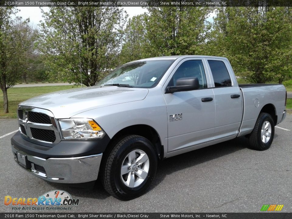 Front 3/4 View of 2018 Ram 1500 Tradesman Quad Cab Photo #2
