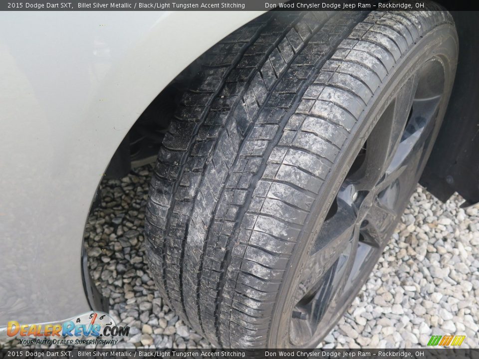 2015 Dodge Dart SXT Billet Silver Metallic / Black/Light Tungsten Accent Stitching Photo #25