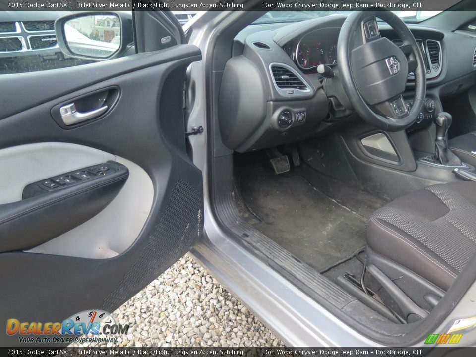 2015 Dodge Dart SXT Billet Silver Metallic / Black/Light Tungsten Accent Stitching Photo #31