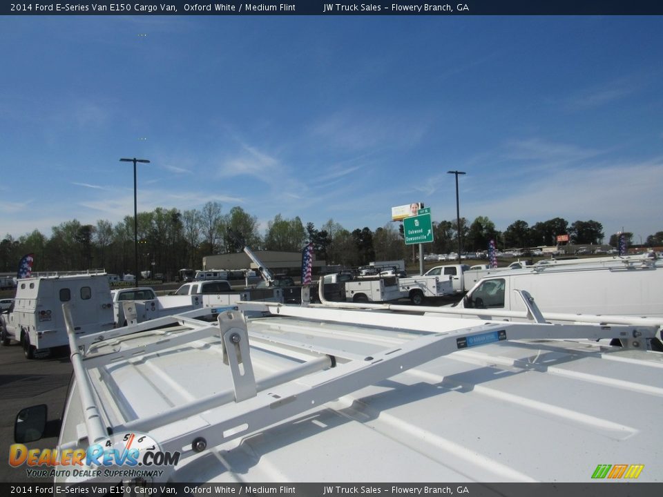 2014 Ford E-Series Van E150 Cargo Van Oxford White / Medium Flint Photo #10