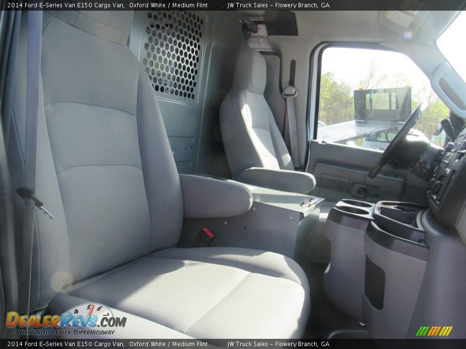 2014 Ford E-Series Van E150 Cargo Van Oxford White / Medium Flint Photo #24