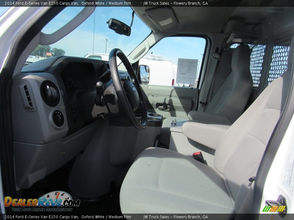 2014 Ford E-Series Van E150 Cargo Van Oxford White / Medium Flint Photo #31