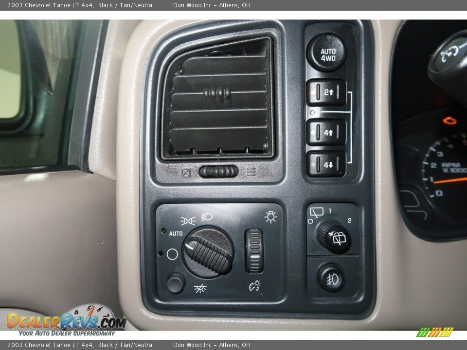 2003 Chevrolet Tahoe LT 4x4 Black / Tan/Neutral Photo #35