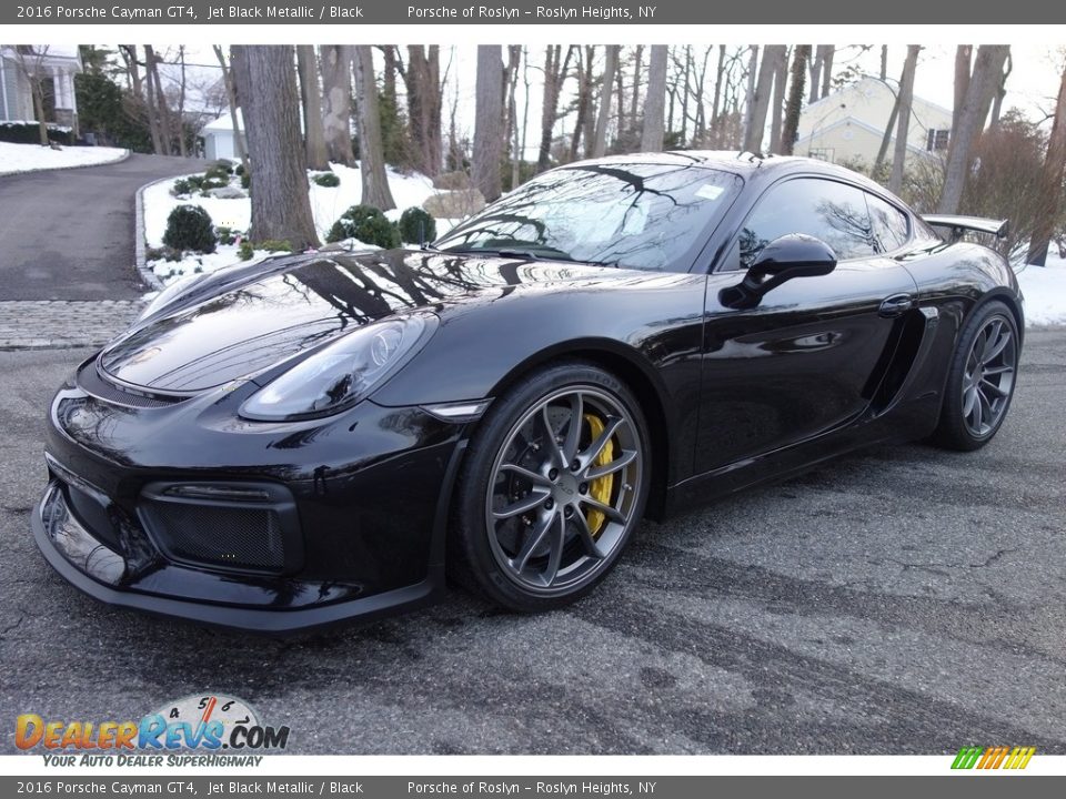 Front 3/4 View of 2016 Porsche Cayman GT4 Photo #1