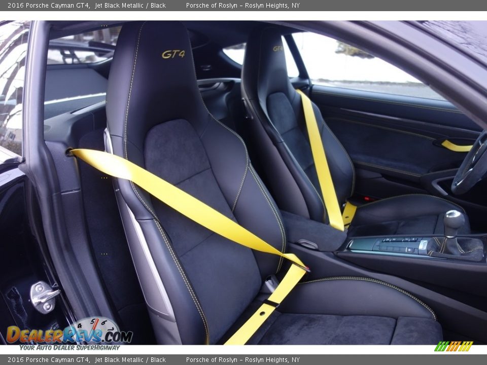 Front Seat of 2016 Porsche Cayman GT4 Photo #19