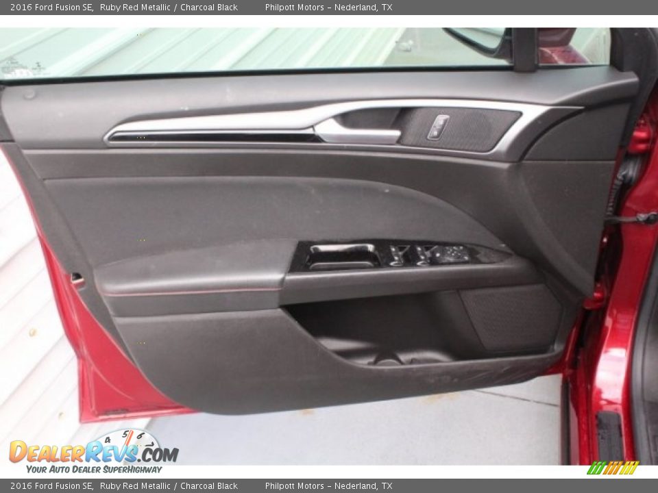 2016 Ford Fusion SE Ruby Red Metallic / Charcoal Black Photo #13