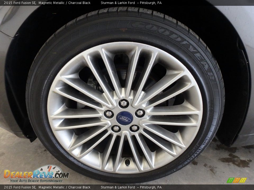 2015 Ford Fusion SE Magnetic Metallic / Charcoal Black Photo #6