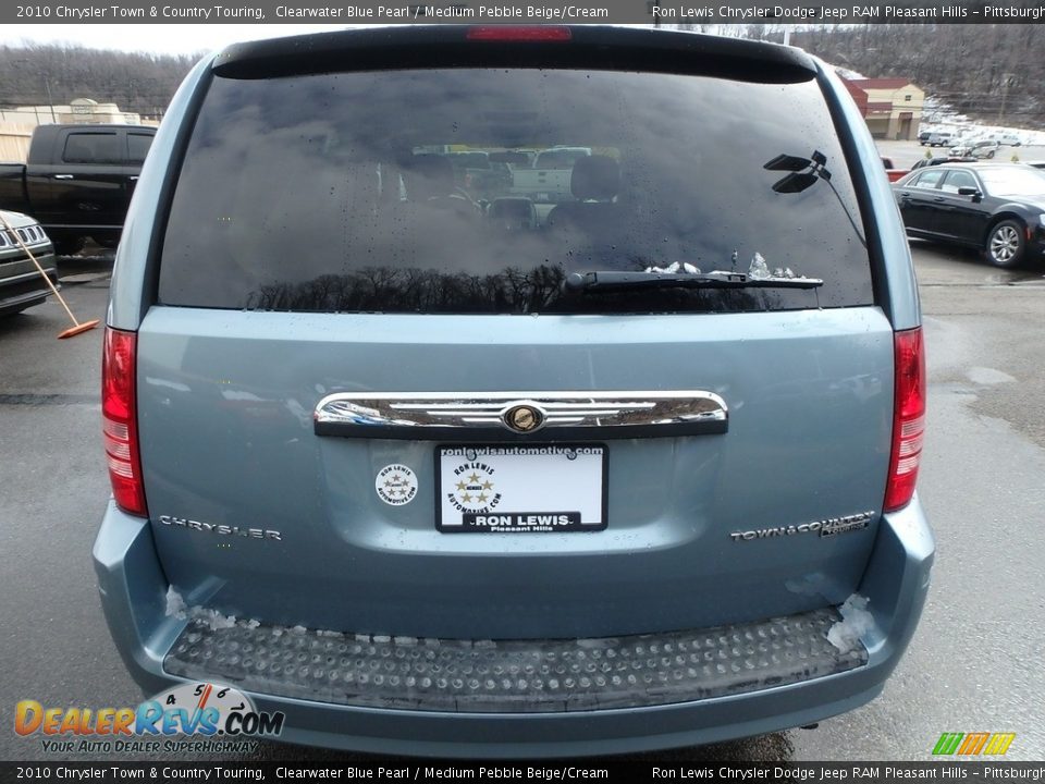 2010 Chrysler Town & Country Touring Clearwater Blue Pearl / Medium Pebble Beige/Cream Photo #4