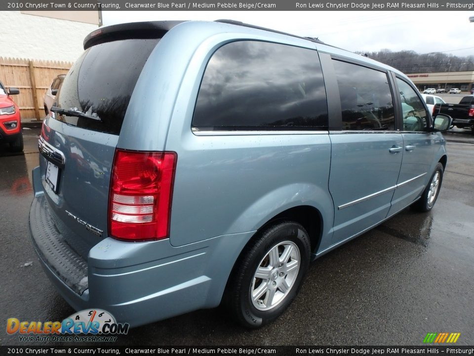 2010 Chrysler Town & Country Touring Clearwater Blue Pearl / Medium Pebble Beige/Cream Photo #6