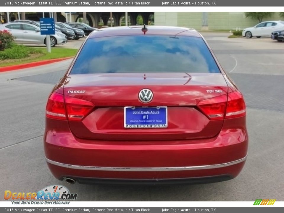 2015 Volkswagen Passat TDI SEL Premium Sedan Fortana Red Metallic / Titan Black Photo #6