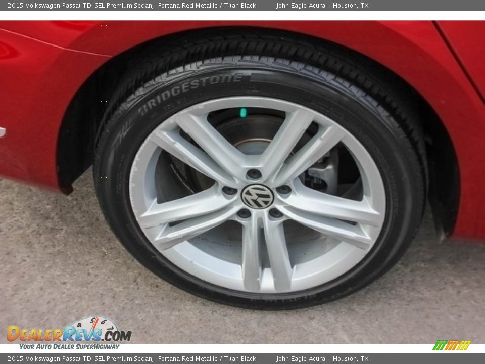 2015 Volkswagen Passat TDI SEL Premium Sedan Fortana Red Metallic / Titan Black Photo #12