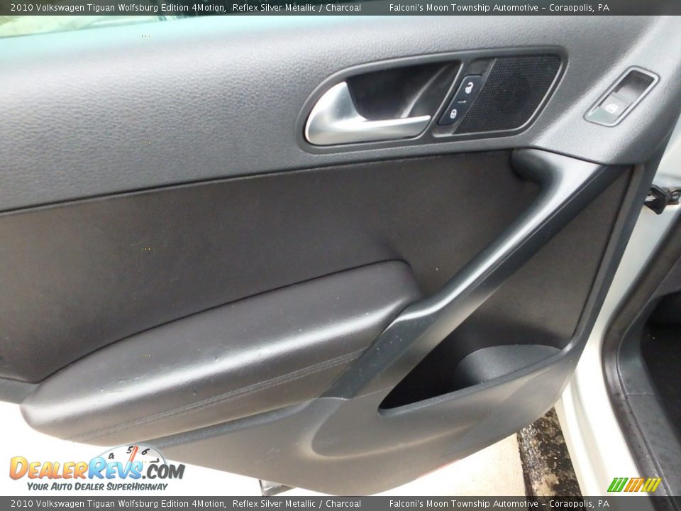 2010 Volkswagen Tiguan Wolfsburg Edition 4Motion Reflex Silver Metallic / Charcoal Photo #18