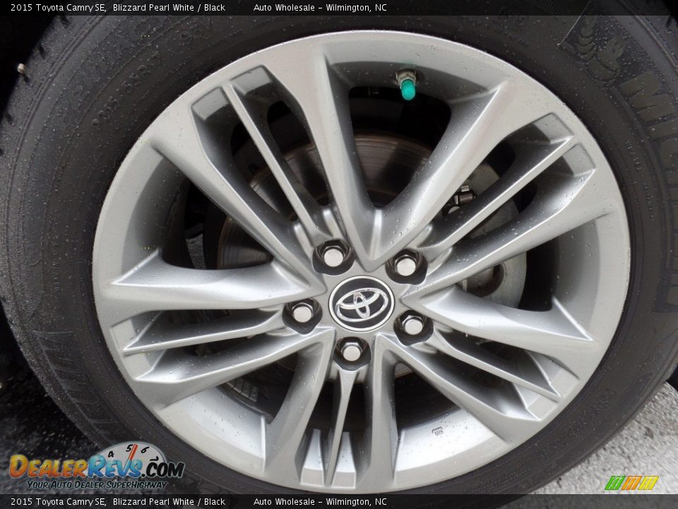 2015 Toyota Camry SE Blizzard Pearl White / Black Photo #7