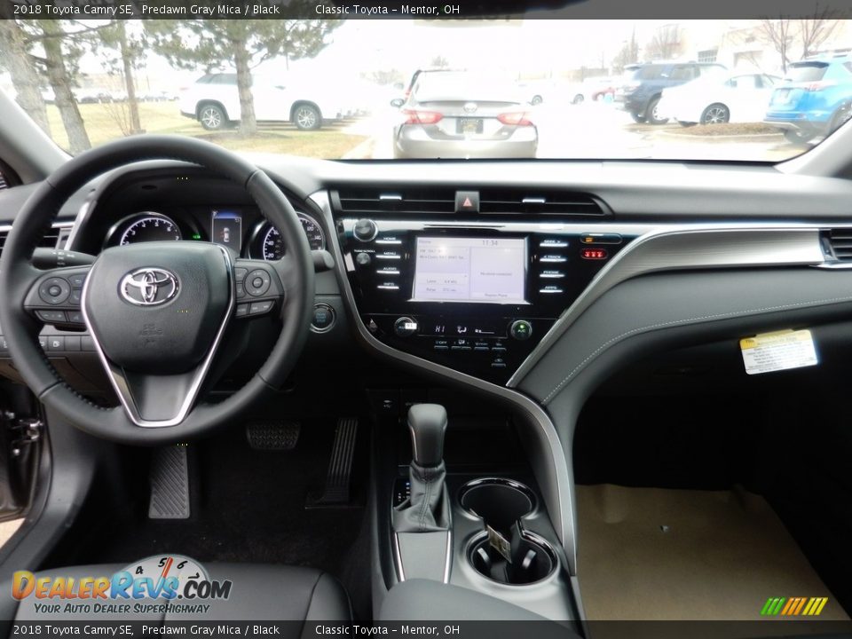 2018 Toyota Camry SE Predawn Gray Mica / Black Photo #5