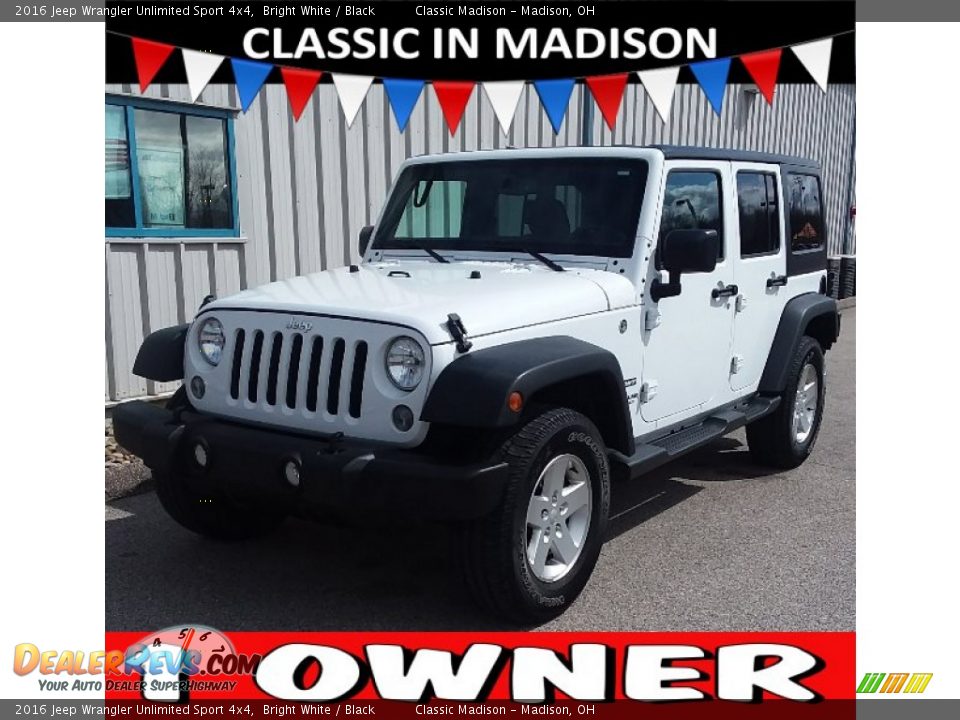 2016 Jeep Wrangler Unlimited Sport 4x4 Bright White / Black Photo #1