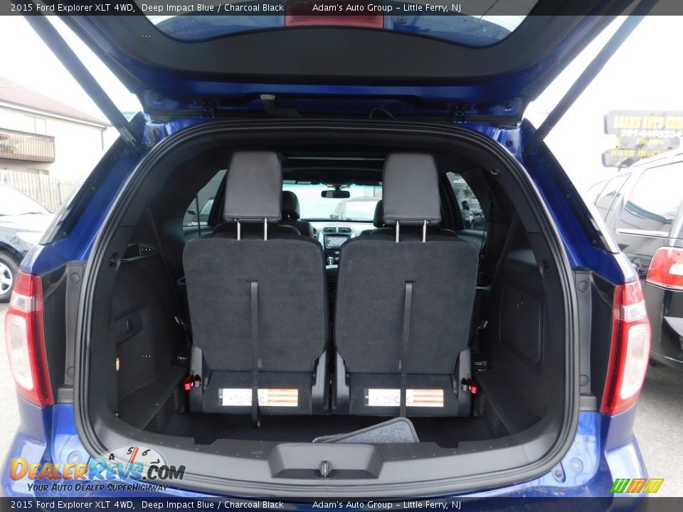 2015 Ford Explorer XLT 4WD Deep Impact Blue / Charcoal Black Photo #35