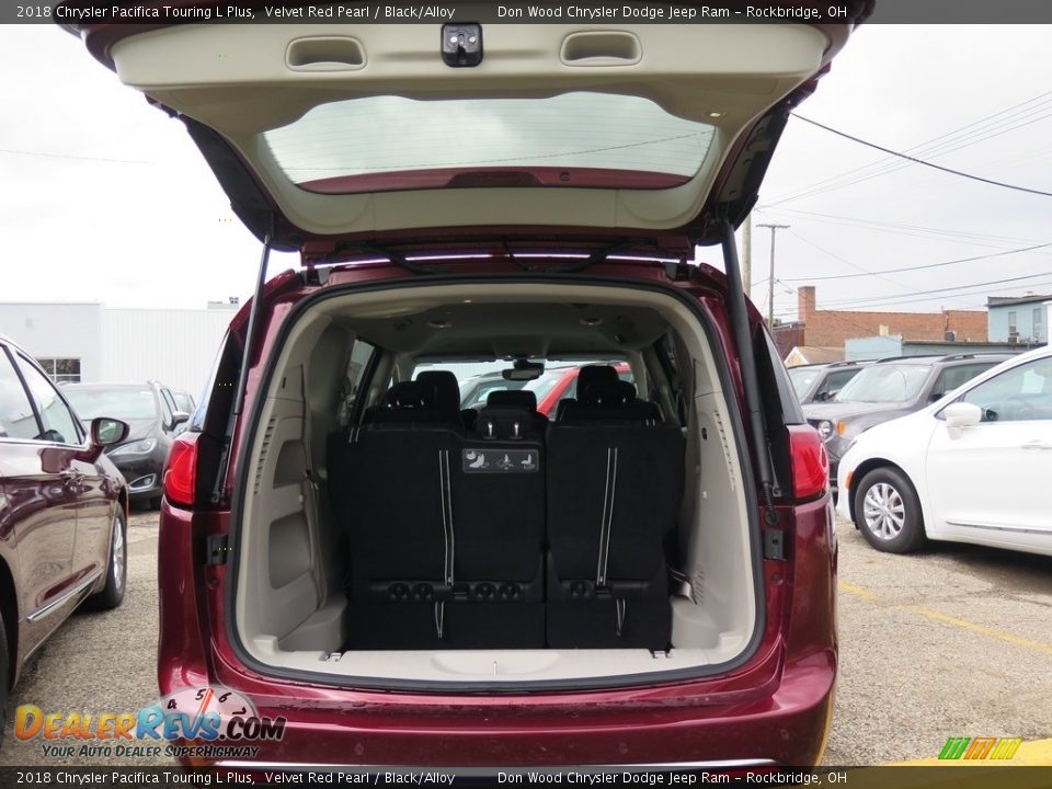 2018 Chrysler Pacifica Touring L Plus Velvet Red Pearl / Black/Alloy Photo #31