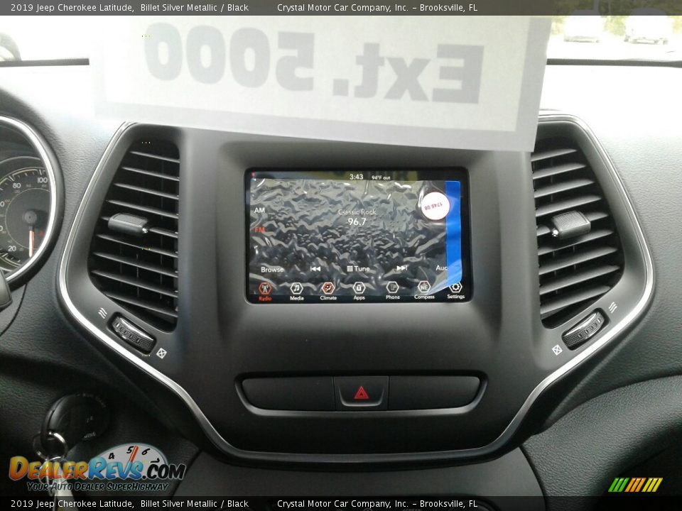 2019 Jeep Cherokee Latitude Billet Silver Metallic / Black Photo #15