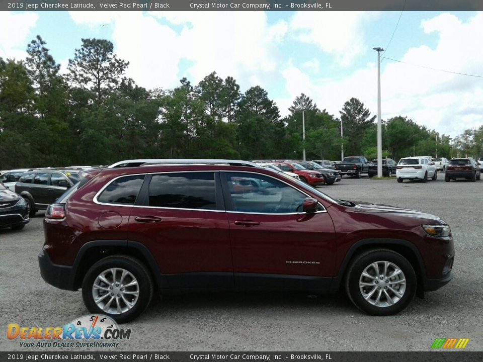 2019 Jeep Cherokee Latitude Velvet Red Pearl / Black Photo #6