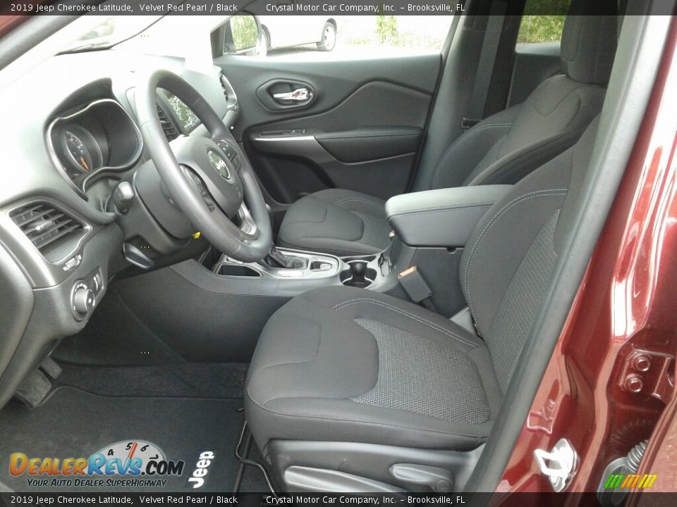 2019 Jeep Cherokee Latitude Velvet Red Pearl / Black Photo #9