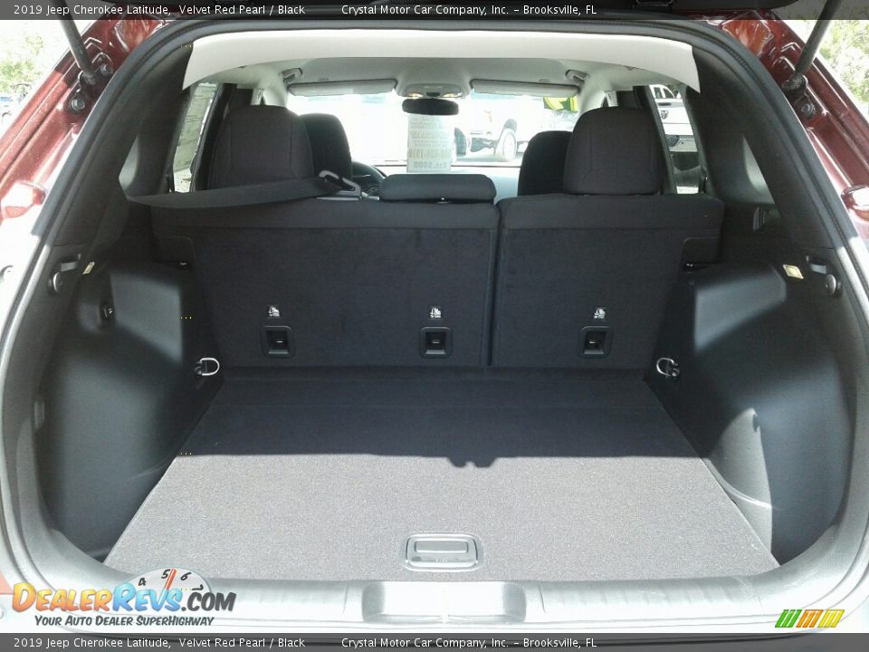2019 Jeep Cherokee Latitude Velvet Red Pearl / Black Photo #19