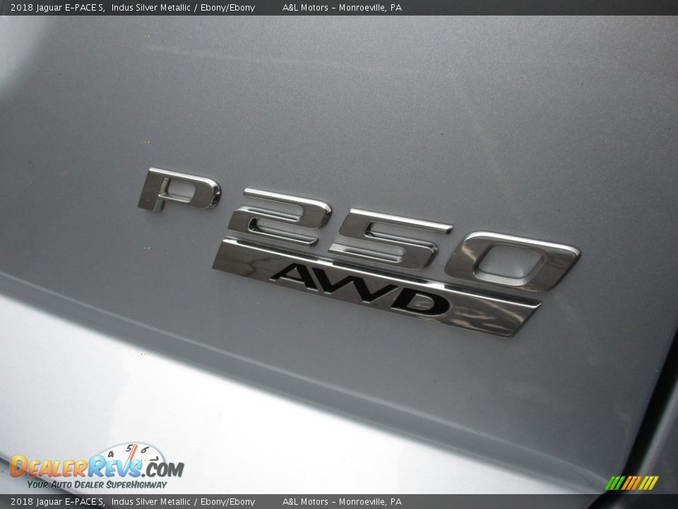 2018 Jaguar E-PACE S Indus Silver Metallic / Ebony/Ebony Photo #4