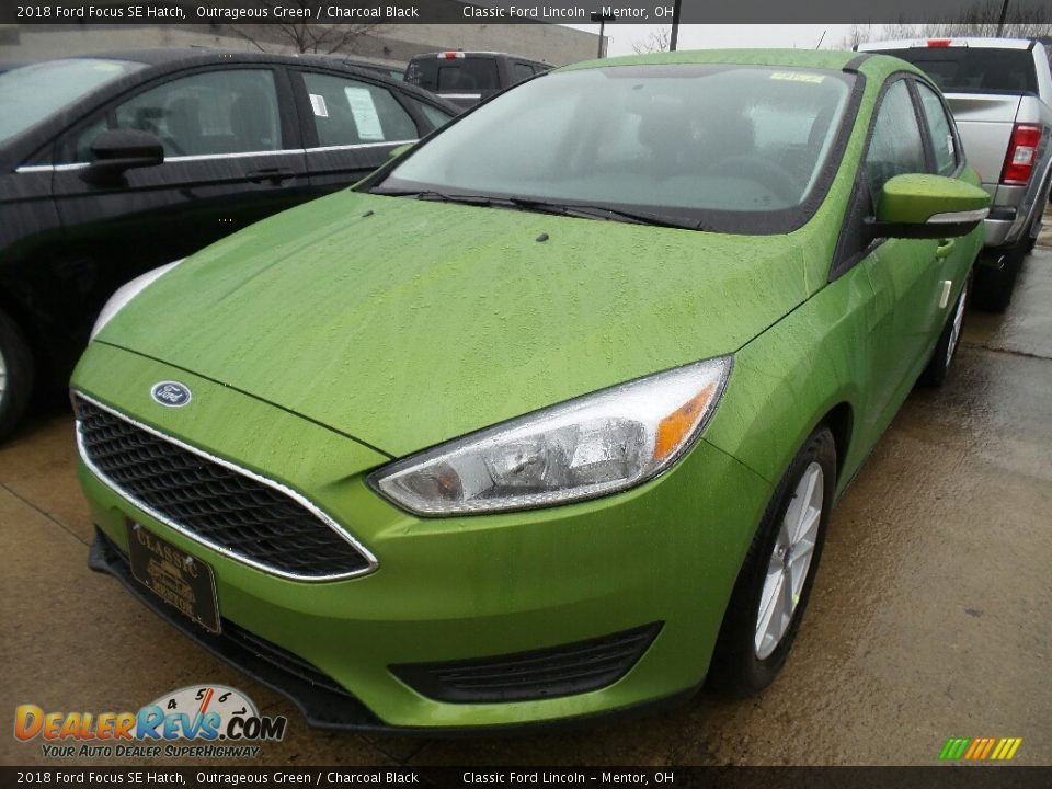 2018 Ford Focus SE Hatch Outrageous Green / Charcoal Black Photo #1