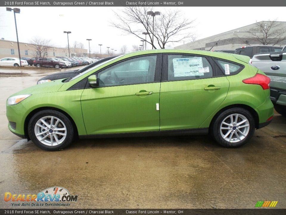 2018 Ford Focus SE Hatch Outrageous Green / Charcoal Black Photo #4
