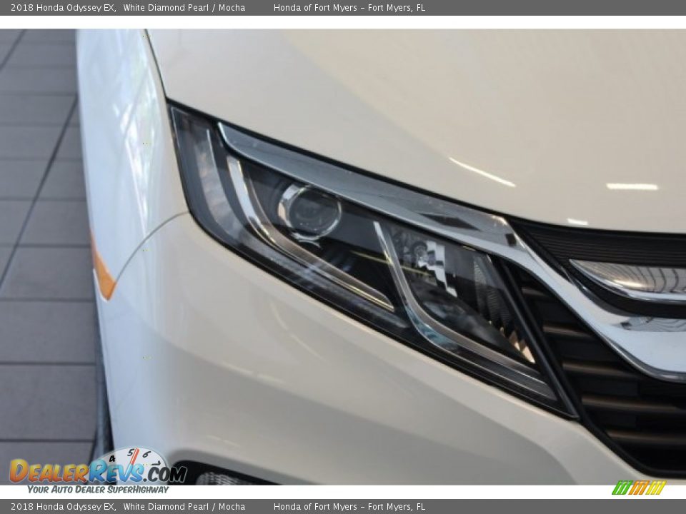 2018 Honda Odyssey EX White Diamond Pearl / Mocha Photo #6
