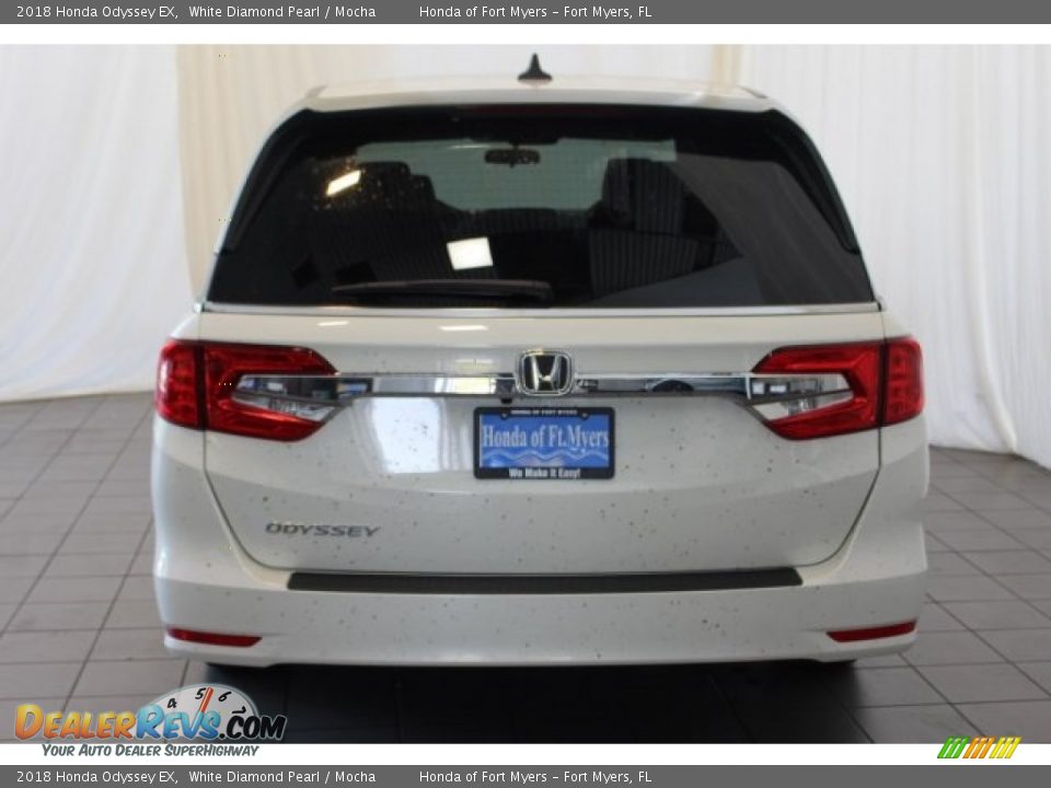 2018 Honda Odyssey EX White Diamond Pearl / Mocha Photo #8