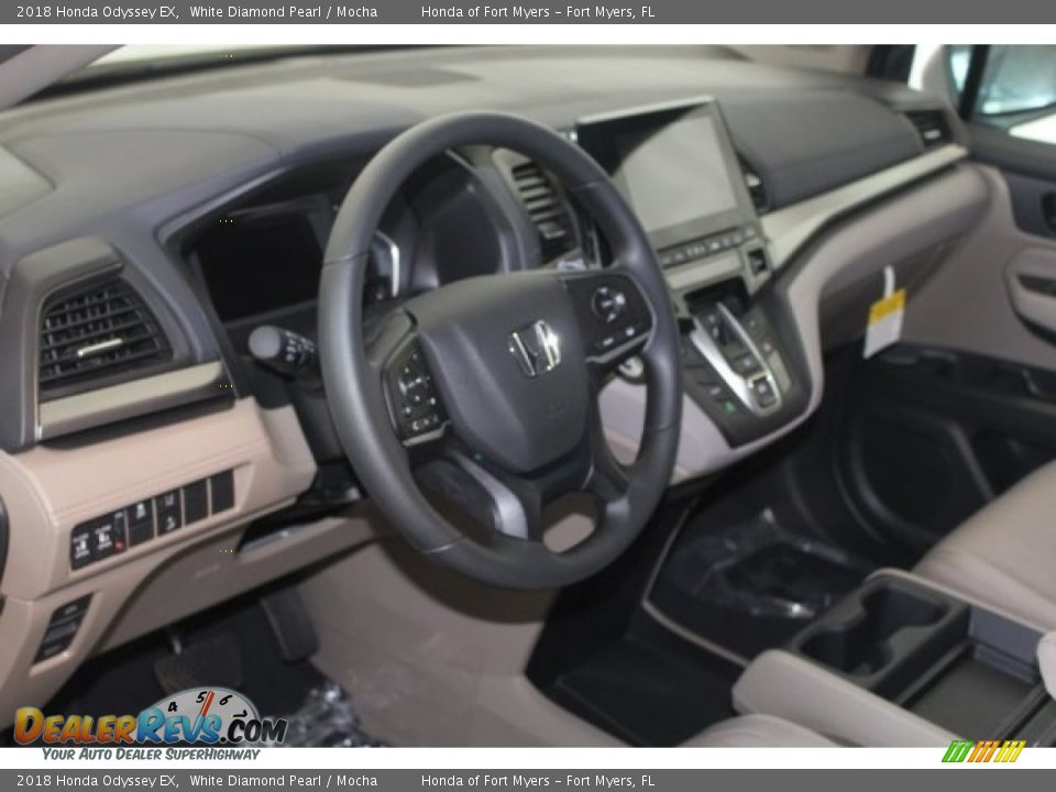 2018 Honda Odyssey EX White Diamond Pearl / Mocha Photo #18