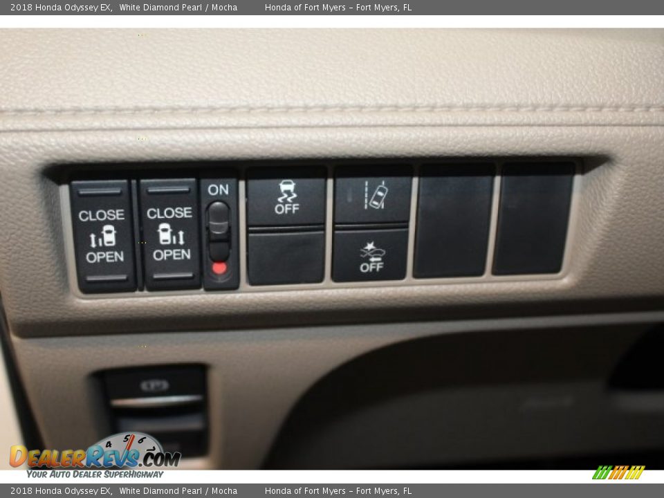 2018 Honda Odyssey EX White Diamond Pearl / Mocha Photo #19