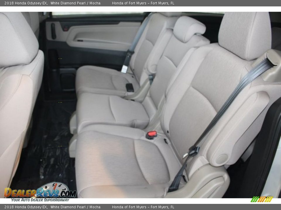 2018 Honda Odyssey EX White Diamond Pearl / Mocha Photo #32