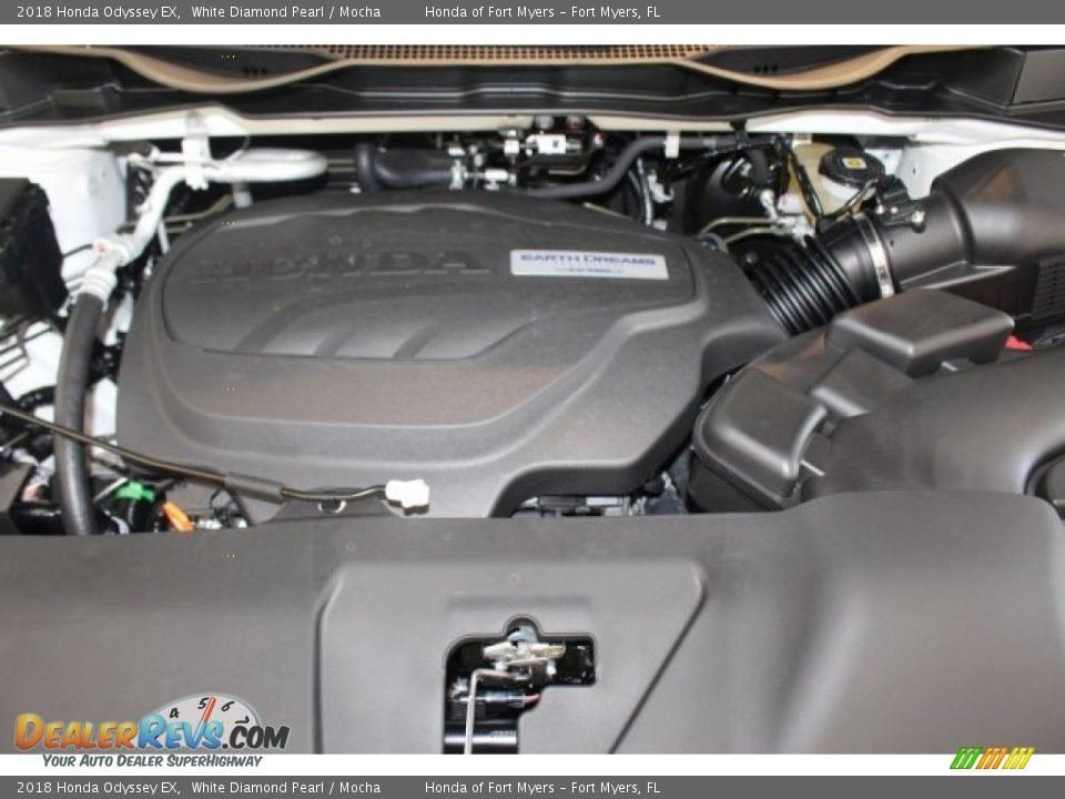 2018 Honda Odyssey EX White Diamond Pearl / Mocha Photo #35