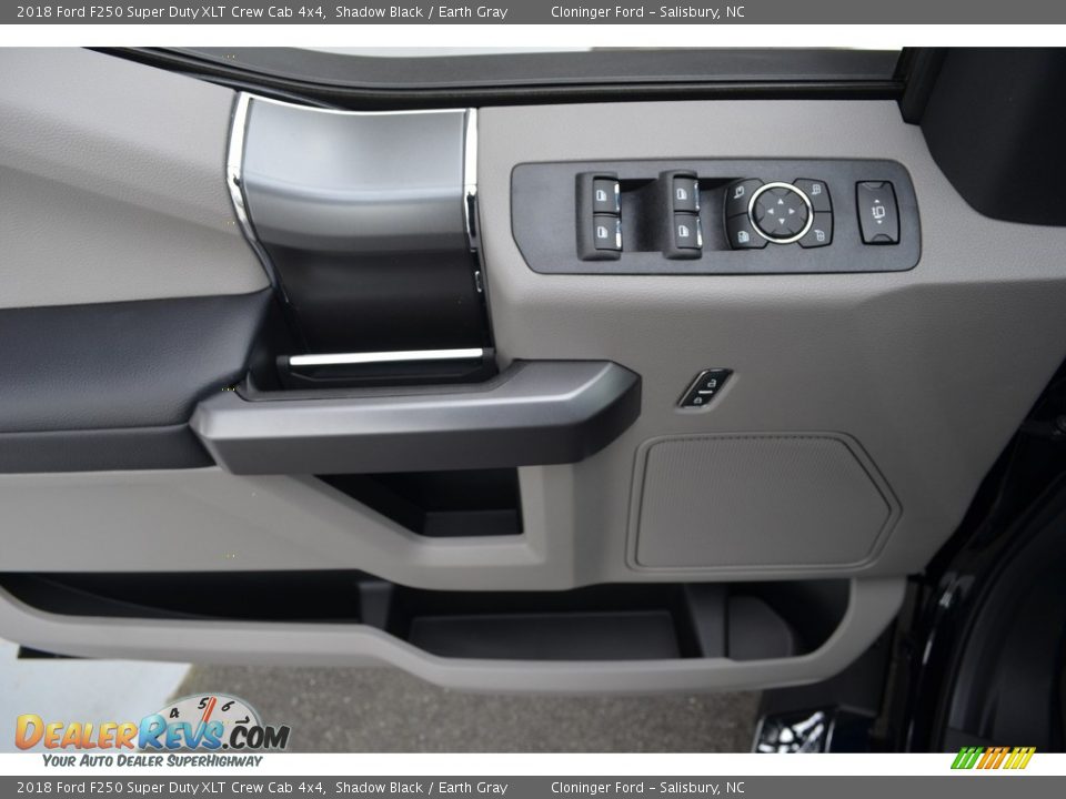 2018 Ford F250 Super Duty XLT Crew Cab 4x4 Shadow Black / Earth Gray Photo #7