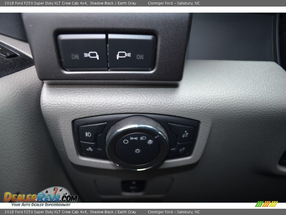 2018 Ford F250 Super Duty XLT Crew Cab 4x4 Shadow Black / Earth Gray Photo #20