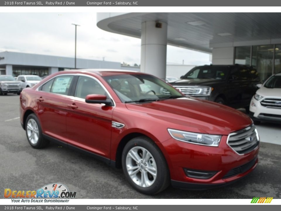 2018 Ford Taurus SEL Ruby Red / Dune Photo #1