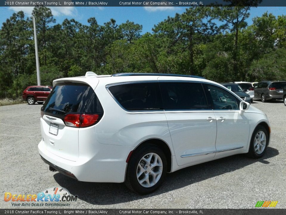2018 Chrysler Pacifica Touring L Bright White / Black/Alloy Photo #5