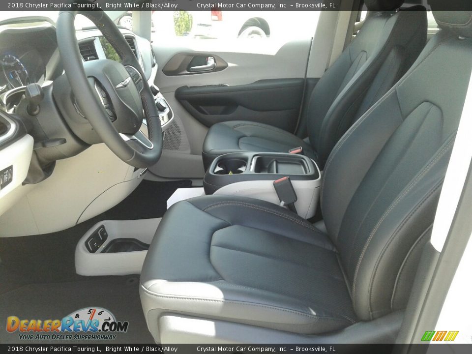 2018 Chrysler Pacifica Touring L Bright White / Black/Alloy Photo #9