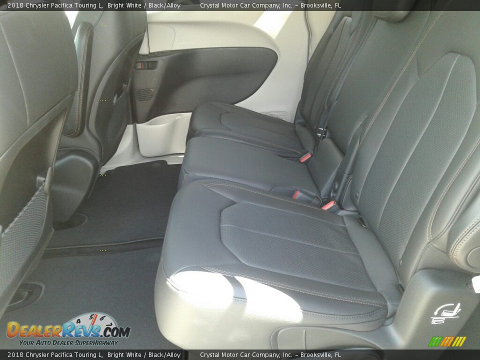 2018 Chrysler Pacifica Touring L Bright White / Black/Alloy Photo #10