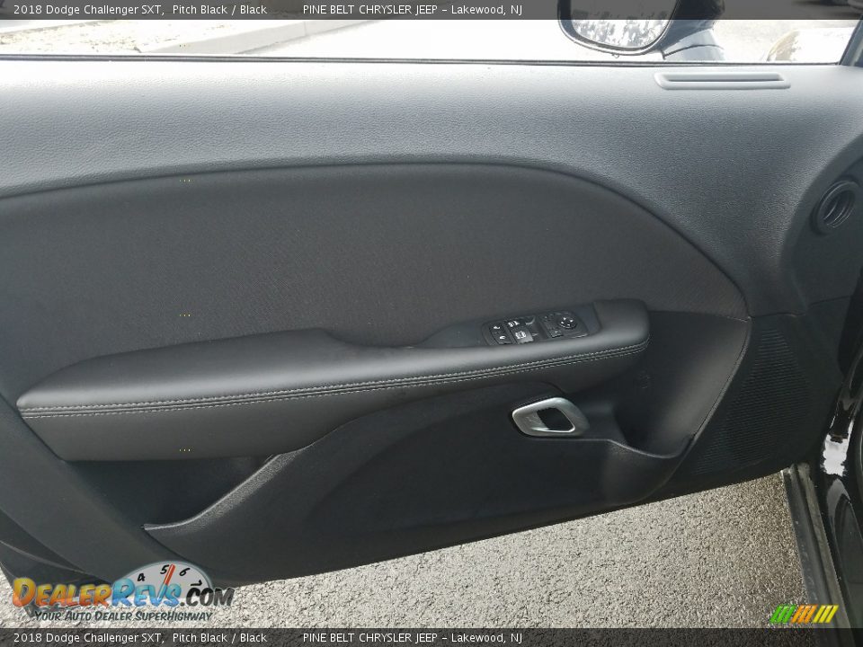 2018 Dodge Challenger SXT Pitch Black / Black Photo #6