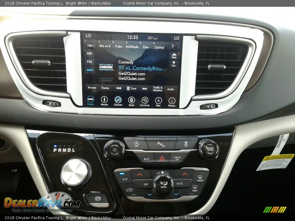 2018 Chrysler Pacifica Touring L Bright White / Black/Alloy Photo #15