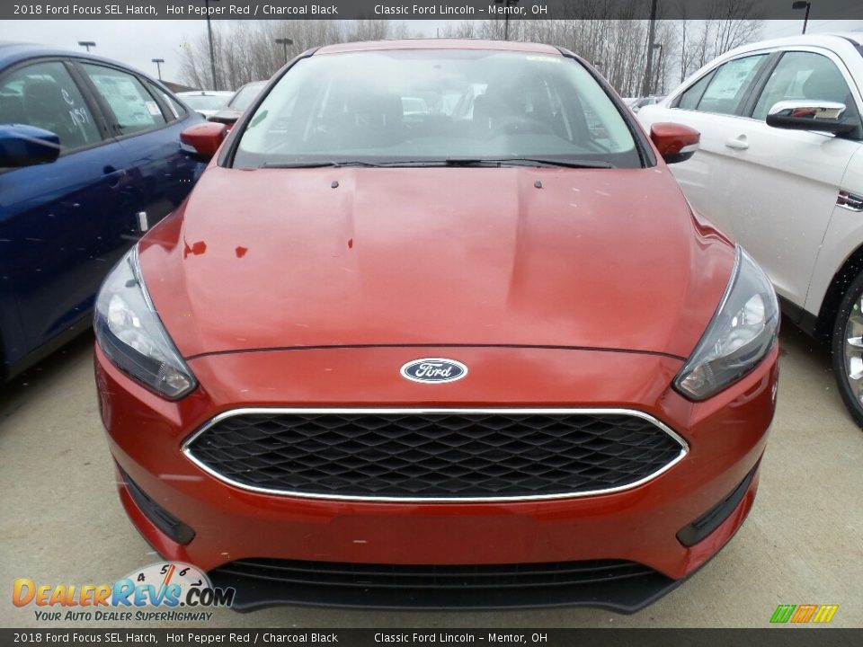 2018 Ford Focus SEL Hatch Hot Pepper Red / Charcoal Black Photo #2