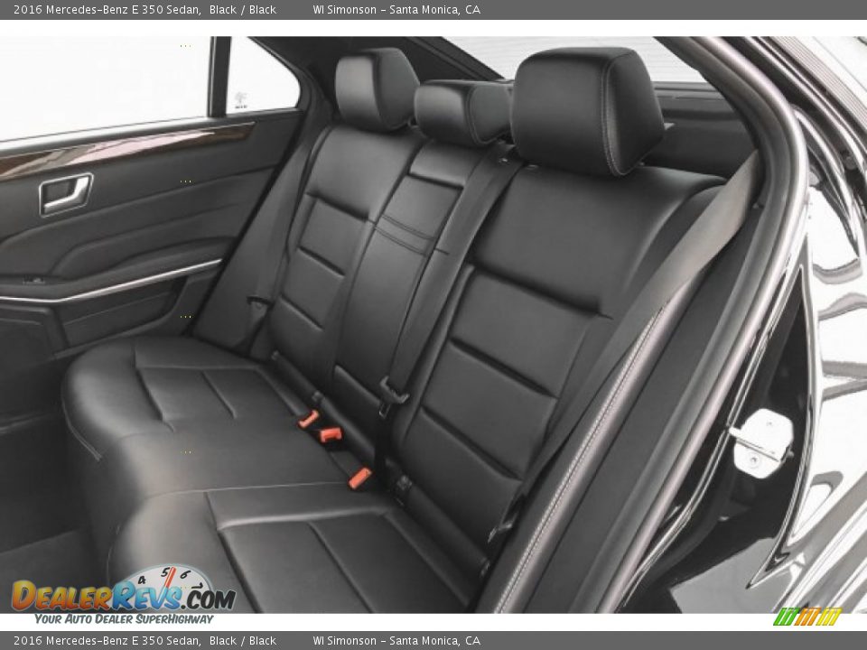 2016 Mercedes-Benz E 350 Sedan Black / Black Photo #16
