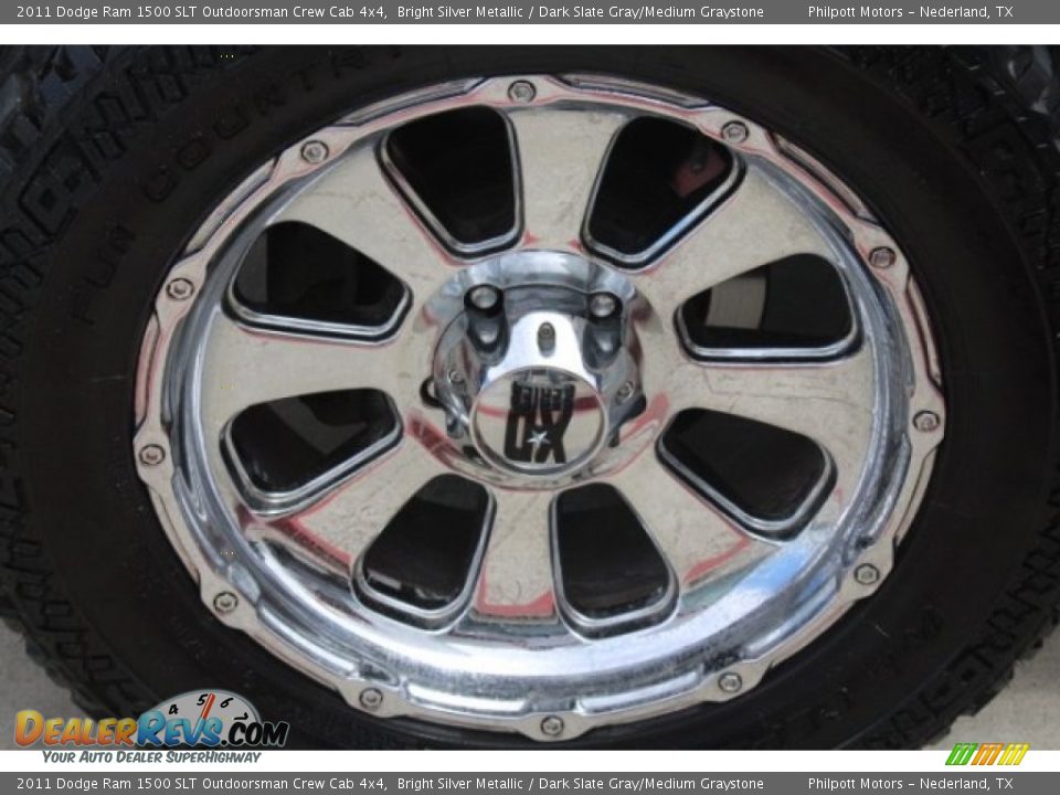 2011 Dodge Ram 1500 SLT Outdoorsman Crew Cab 4x4 Bright Silver Metallic / Dark Slate Gray/Medium Graystone Photo #9