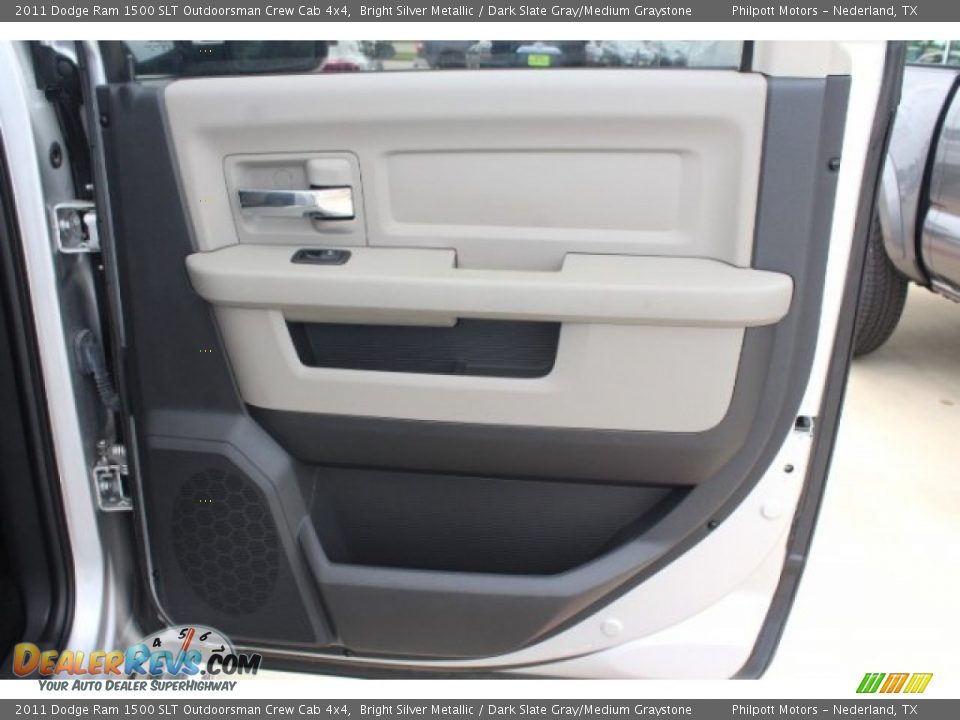 2011 Dodge Ram 1500 SLT Outdoorsman Crew Cab 4x4 Bright Silver Metallic / Dark Slate Gray/Medium Graystone Photo #26