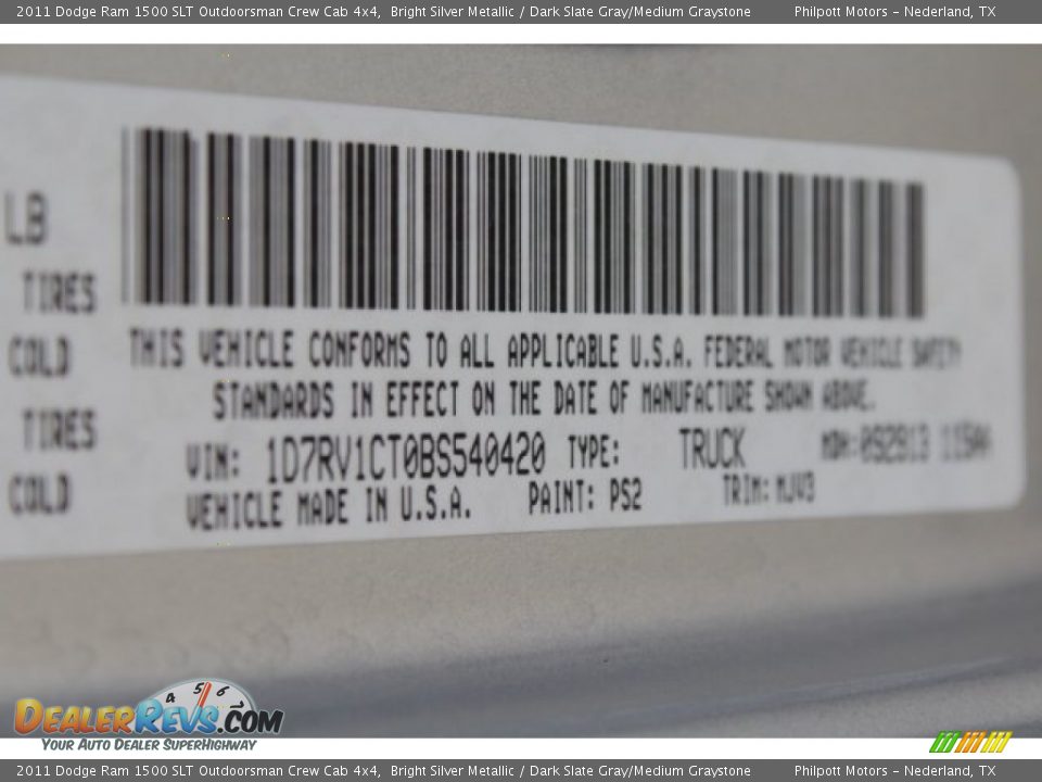 2011 Dodge Ram 1500 SLT Outdoorsman Crew Cab 4x4 Bright Silver Metallic / Dark Slate Gray/Medium Graystone Photo #32