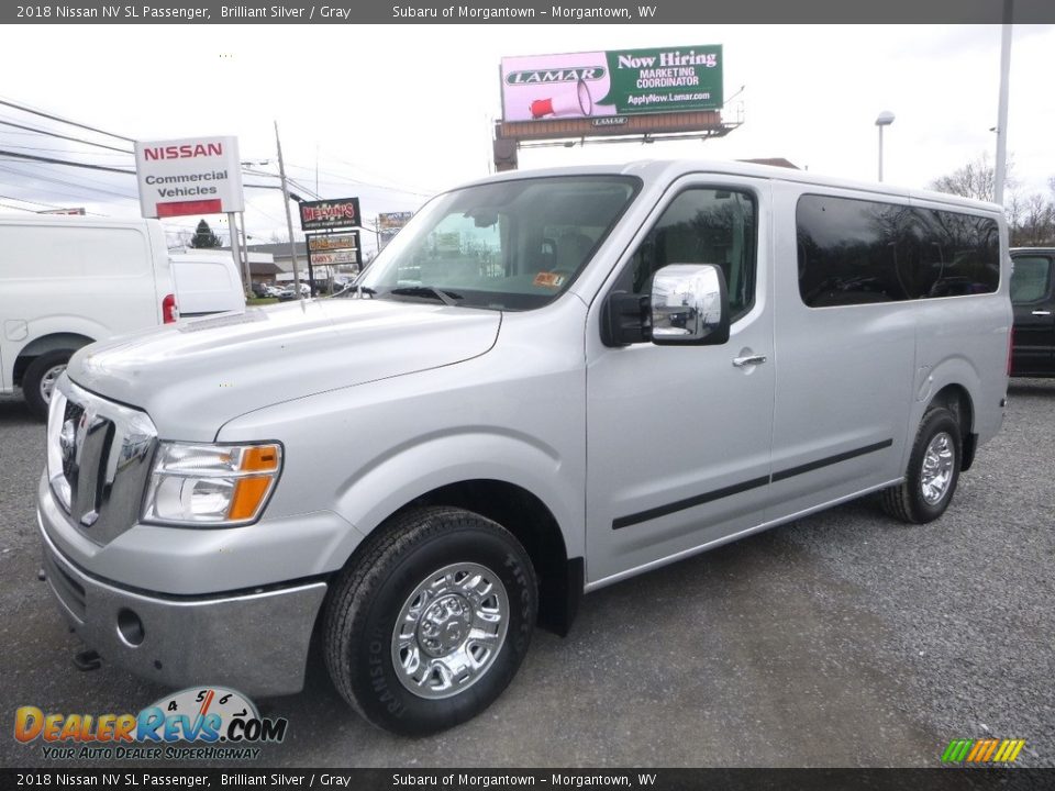 Front 3/4 View of 2018 Nissan NV SL Passenger Photo #8