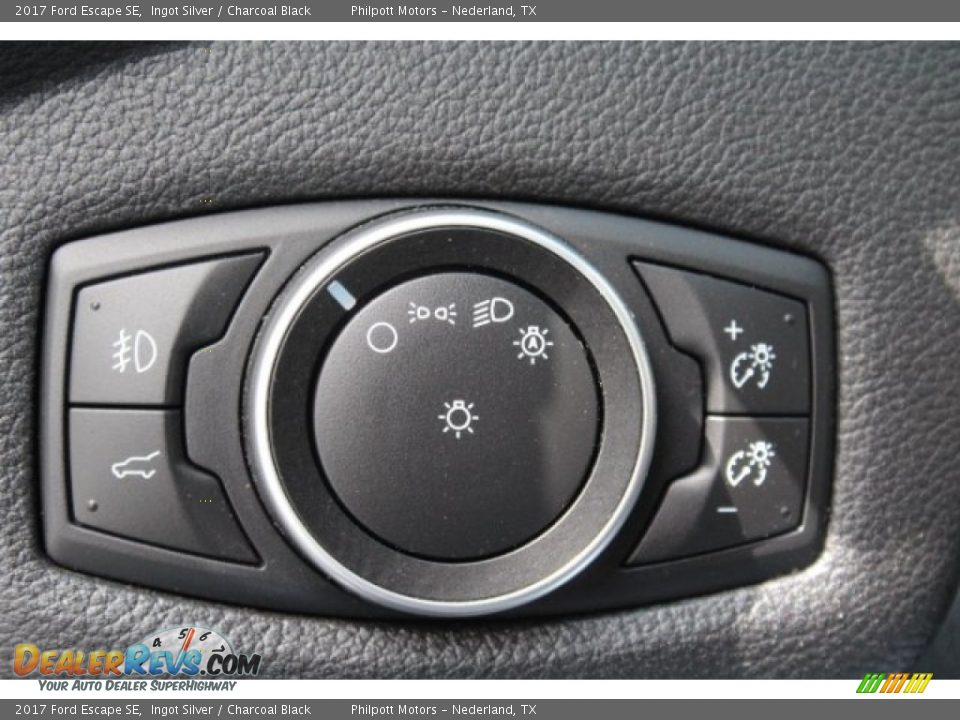2017 Ford Escape SE Ingot Silver / Charcoal Black Photo #24